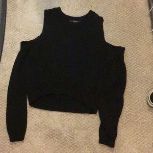 Small black off the shoulder knitted top !